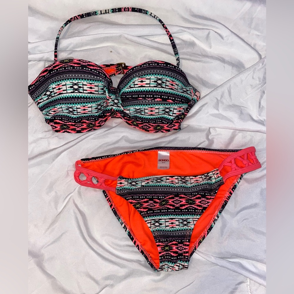 Bongo bikini